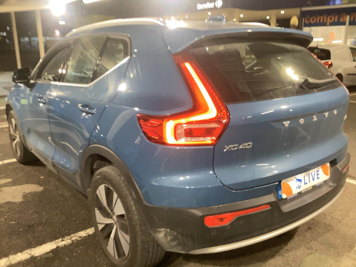 Volvo XC40 2023 — photo 7
