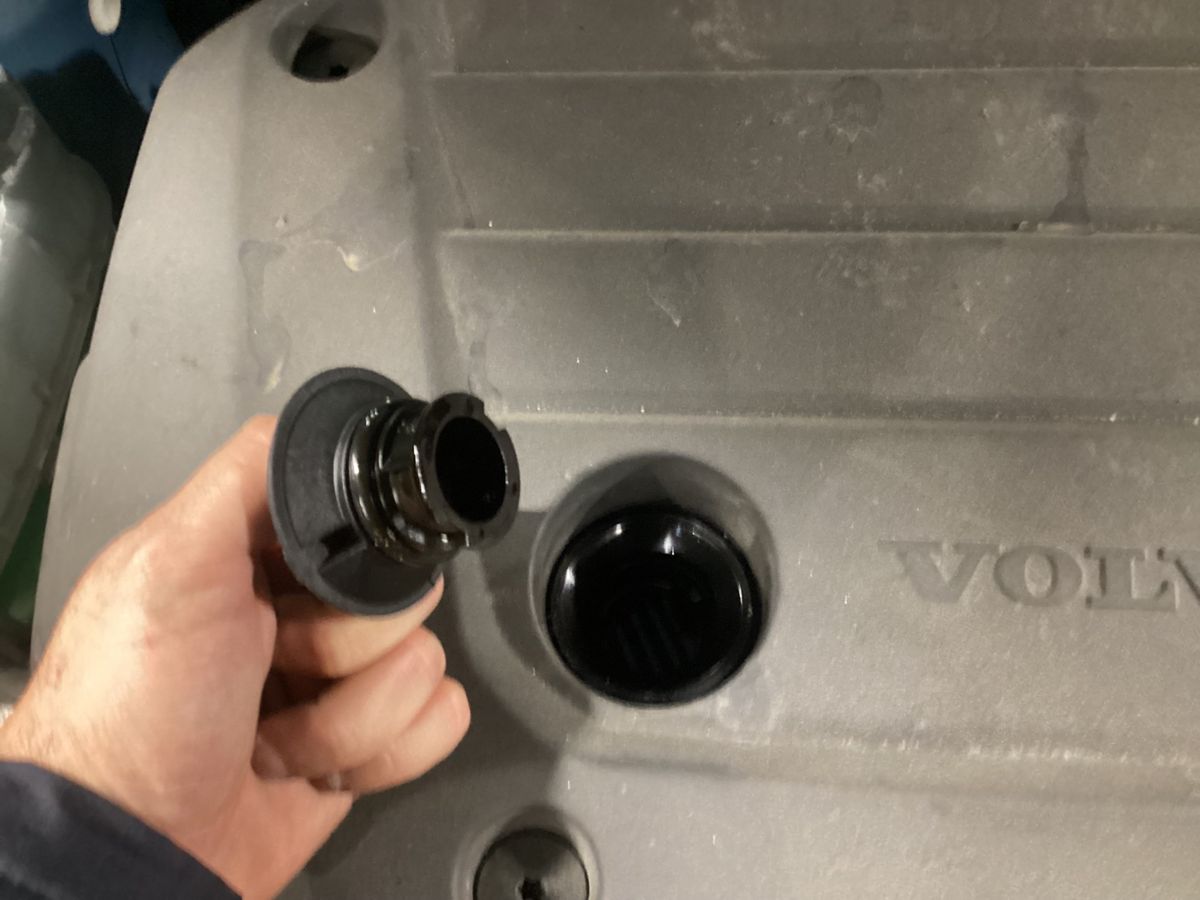 Volvo XC40 2023 — photo 27