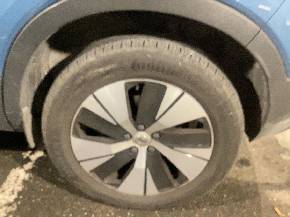 Volvo XC40 2023 — photo 6