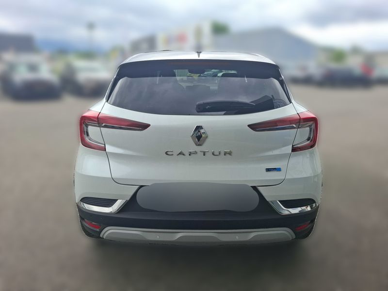Renault Captur 1.6 Hybrid E-Tech Initiale Paris — zdjęcie 4
