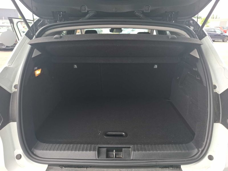 Renault Captur 1.6 Hybrid E-Tech Initiale Paris — zdjęcie 9