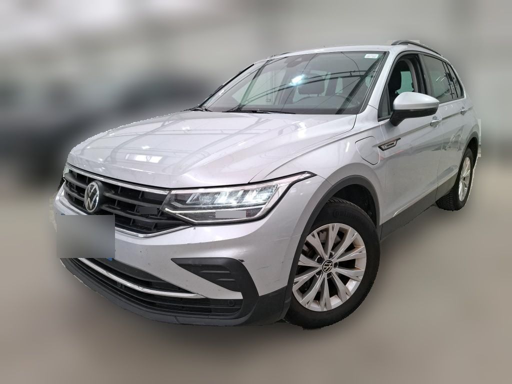 Volkswagen Tiguan 2023 — photo 1