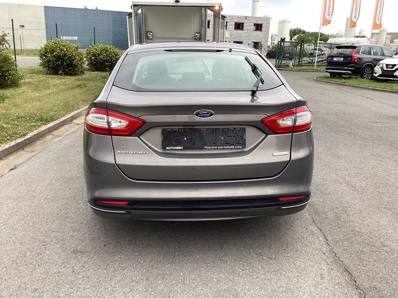 Ford Mondeo 1.5 EcoBoost Titanium — zdjęcie 5
