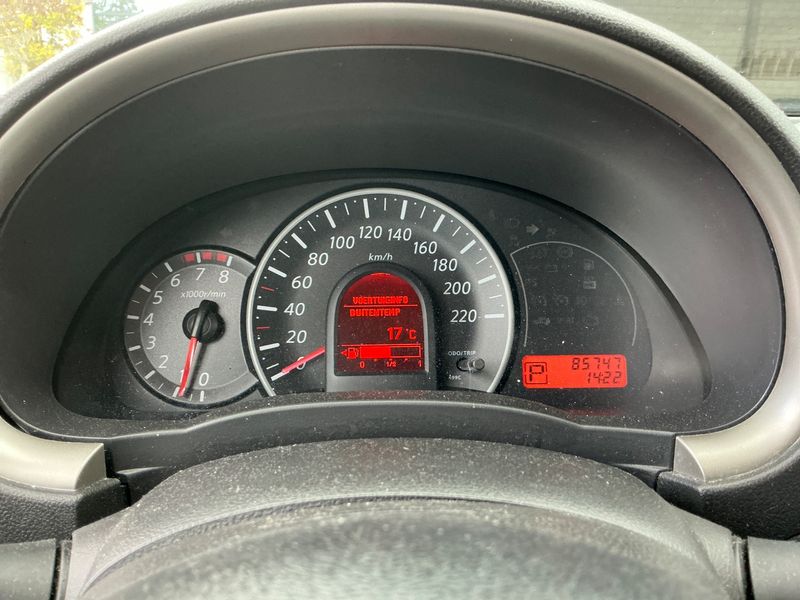 Nissan Micra 1.2 Acenta — zdjęcie 13