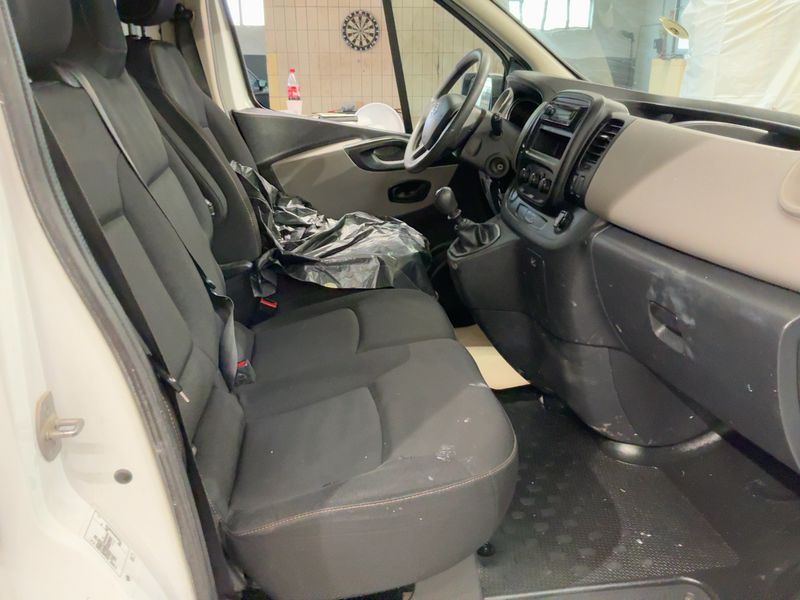 Nissan NV300 1.6 dCi L2H1 2,9t PRO — zdjęcie 11