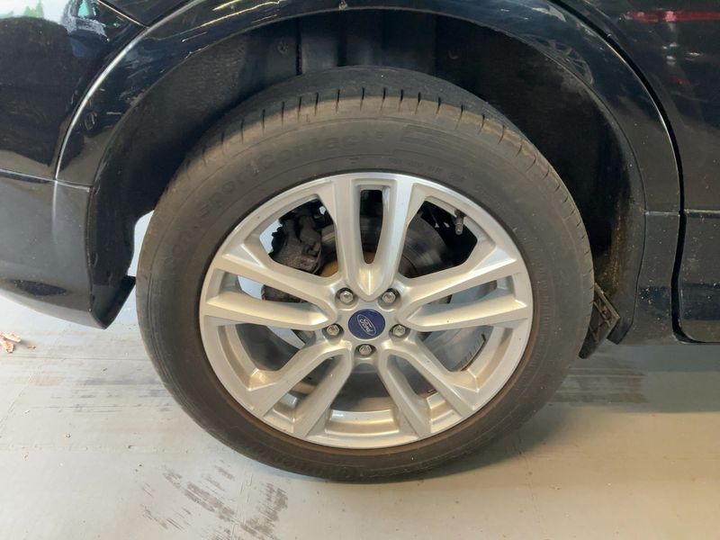 Ford Kuga 2.0 TDCi Individual 2016 – снимка 9