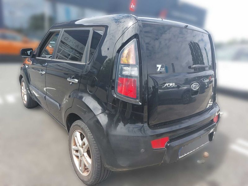 Kia Soul 1.6 Play — zdjęcie 3