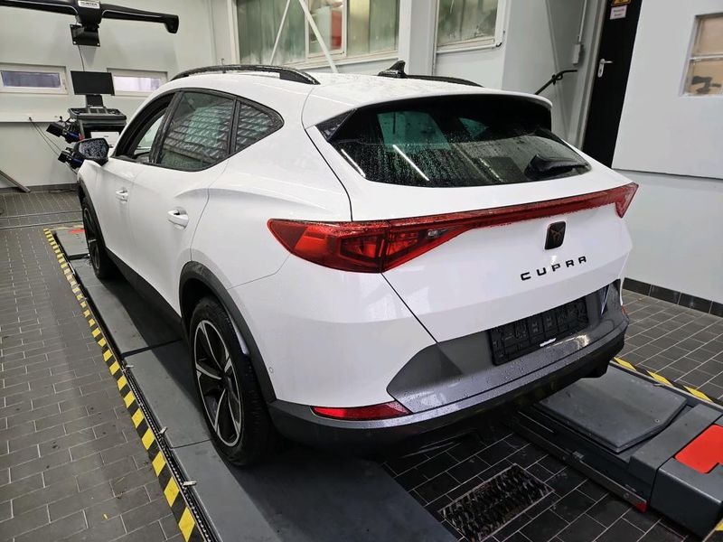 Cupra Formentor 1.5 TSI ACT — zdjęcie 14