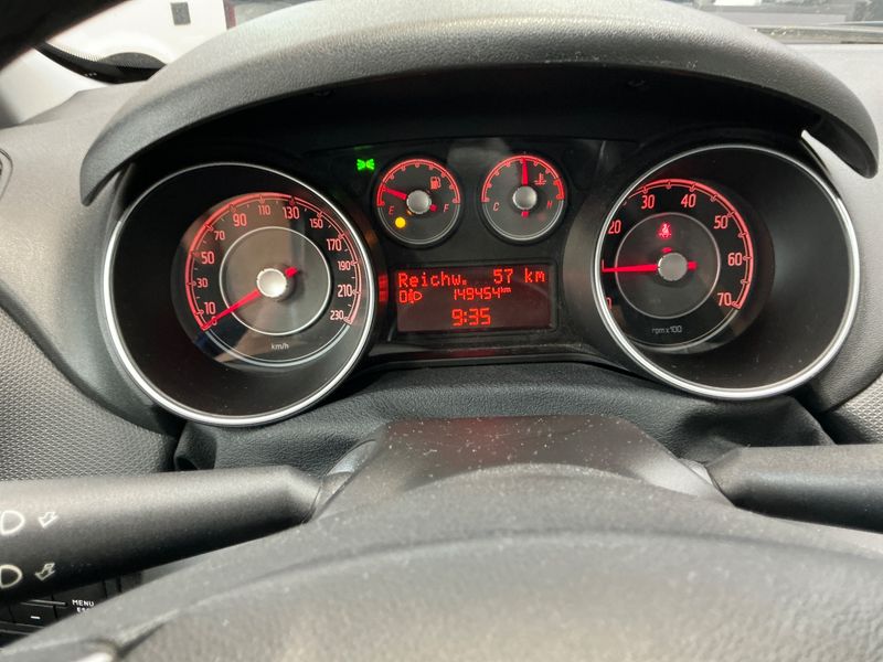 Fiat Punto 1.2 More — zdjęcie 4