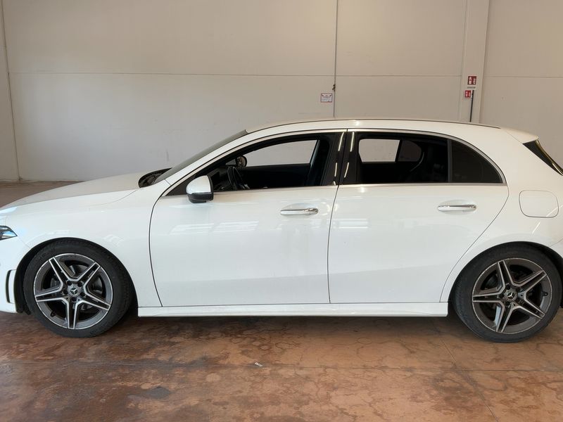 Mercedes-Benz A-Klasse A 180 d Premium — zdjęcie 4
