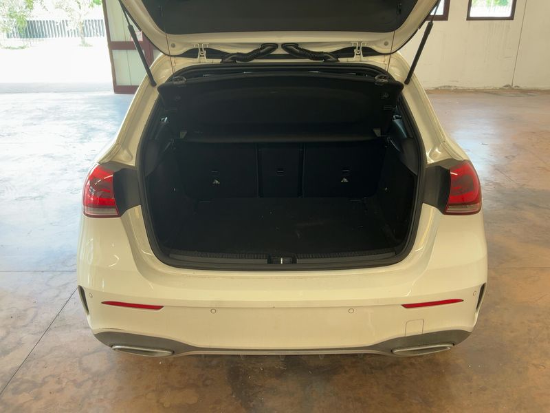 Mercedes-Benz A-Klasse A 180 d Premium — zdjęcie 10