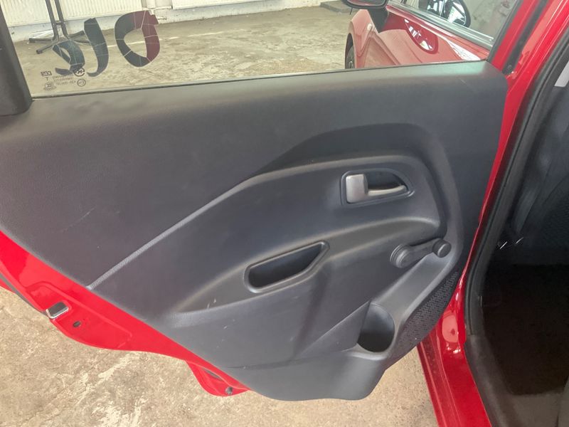 Kia Rio 1.2 Edition 7 2014 – снимка 29
