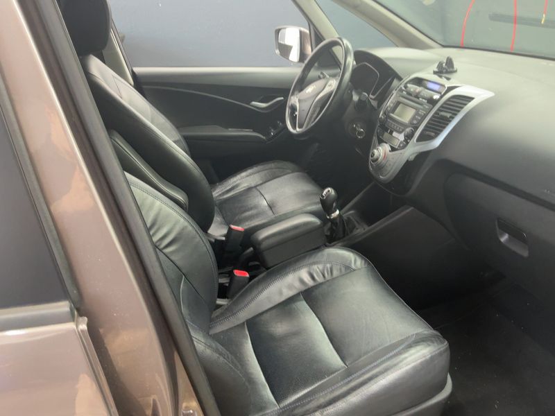 Hyundai ix20 1.6 CRDi 5 Star Edition — zdjęcie 11