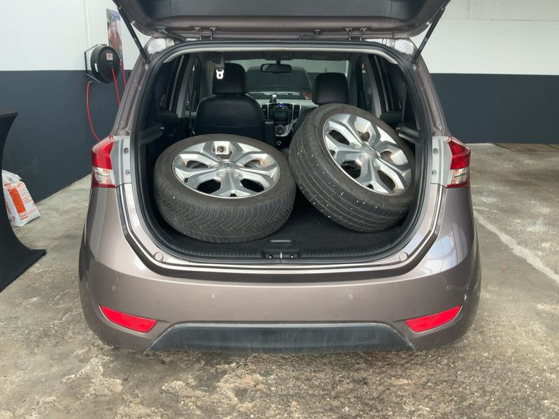 Hyundai ix20 1.6 CRDi 5 Star Edition — zdjęcie 10