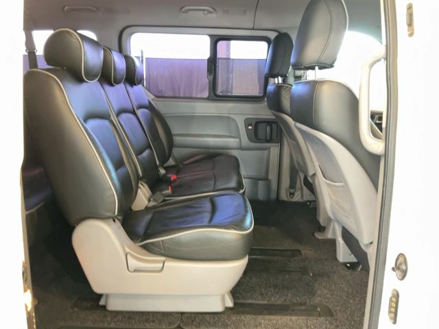 Hyundai H1 2.5 CRDi Travel Comfort — zdjęcie 14