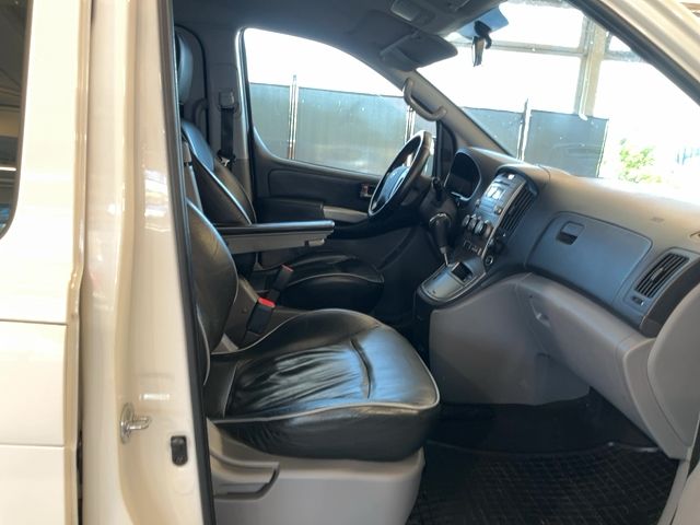 Hyundai H1 2.5 CRDi Travel Comfort — zdjęcie 11