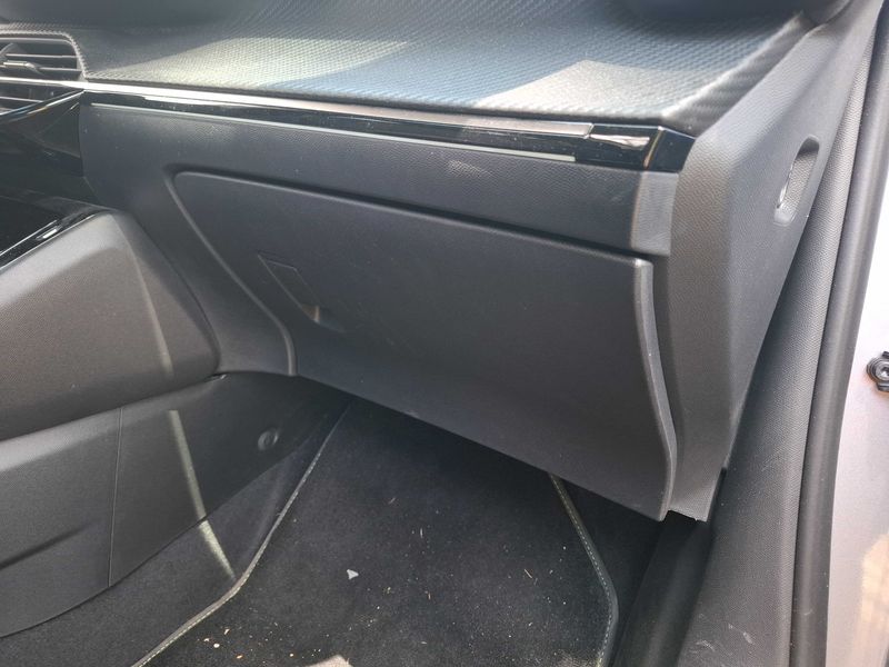 Peugeot 2008 1.2 PureTech GT 2021 – снимка 45