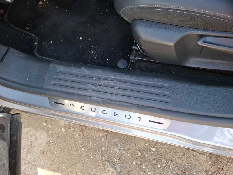 Peugeot 2008 1.2 PureTech GT 2021 – снимка 59