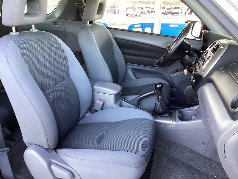 2002 Toyota RAV 4 2.0 Luna 4x4 from the USA