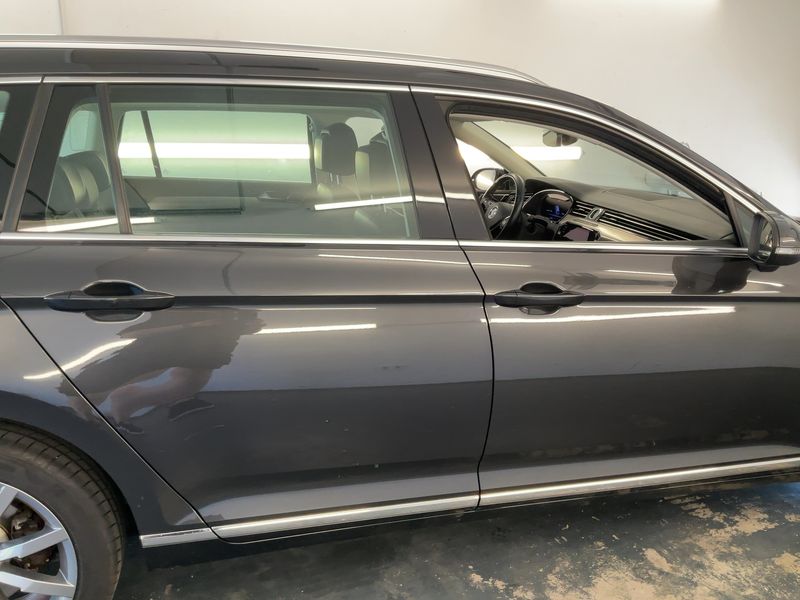 Volkswagen Passat 2.0 TDI Highline 4Motion BlueMotion Tech — zdjęcie 7