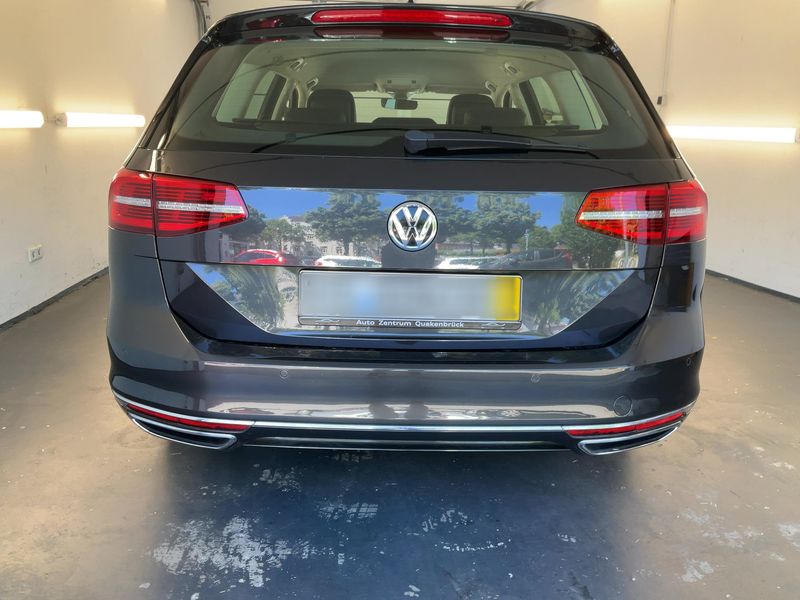 Volkswagen Passat 2.0 TDI Highline 4Motion BlueMotion Tech — zdjęcie 5
