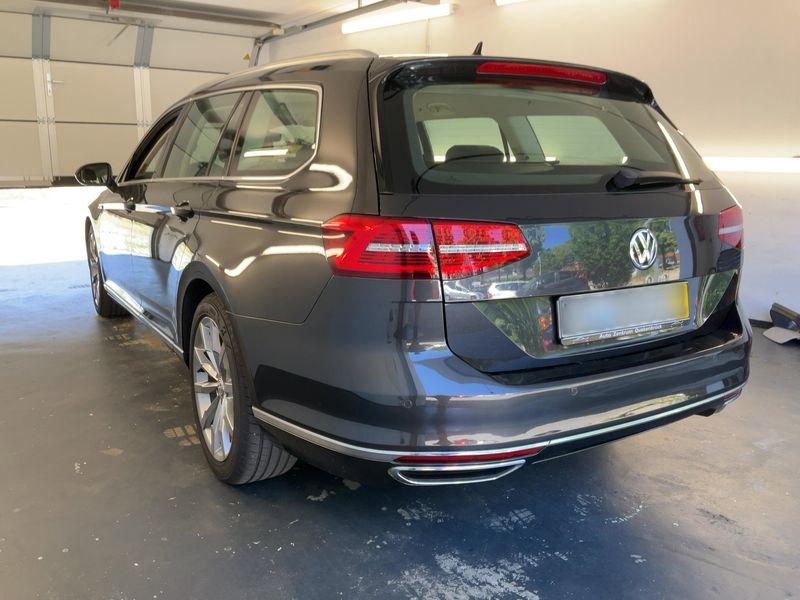 Volkswagen Passat 2.0 TDI Highline 4Motion BlueMotion Tech — zdjęcie 3