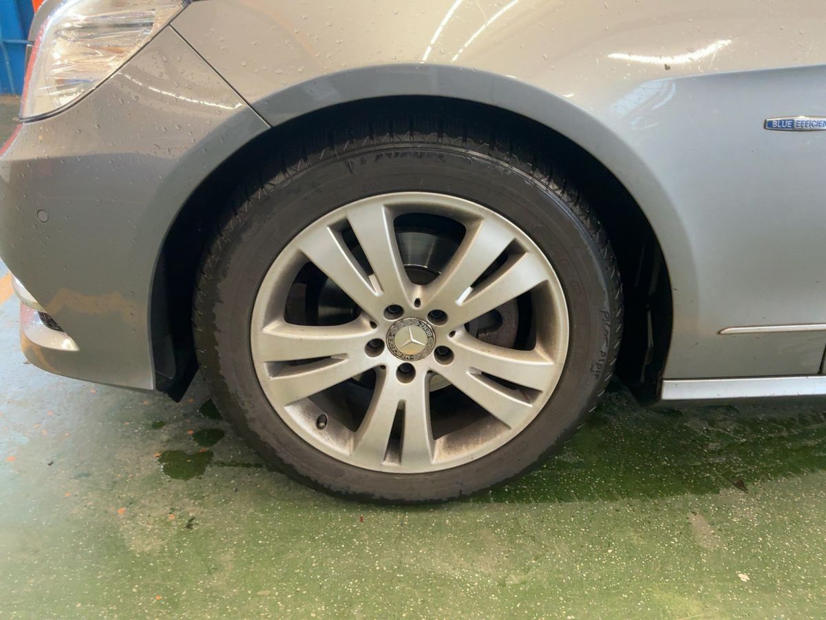 Mercedes-Benz E-Klasse 2012 — photo 4