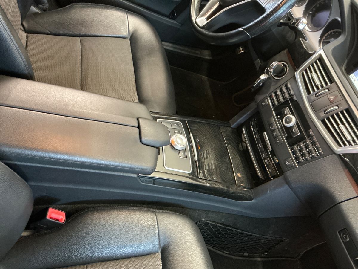 Mercedes-Benz E-Klasse 2012 — photo 36