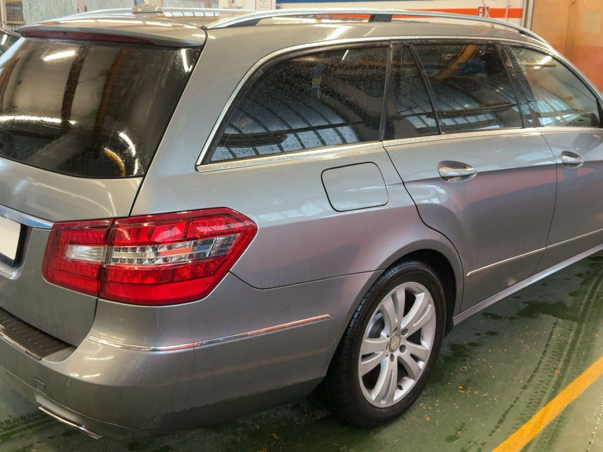 Mercedes-Benz E-Klasse 2012 — photo 9