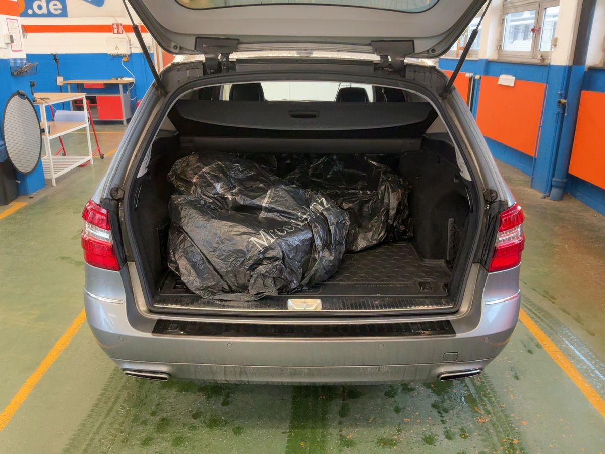 Mercedes-Benz E-Klasse 2012 — photo 17