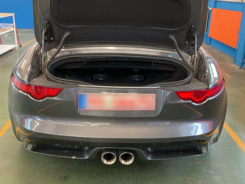 Jaguar F-TYPE 3.0 V6 S — zdjęcie 10