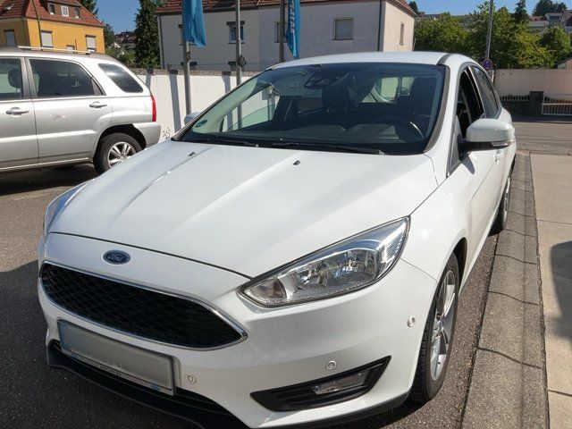Ford Focus 2017 — photo 1