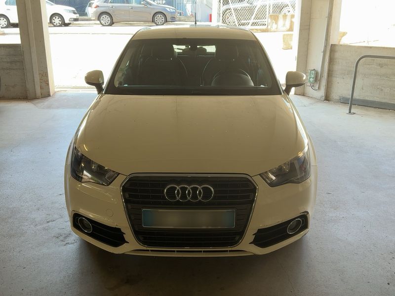 Audi A1 1.6 TDI Ambition Luxe — zdjęcie 9