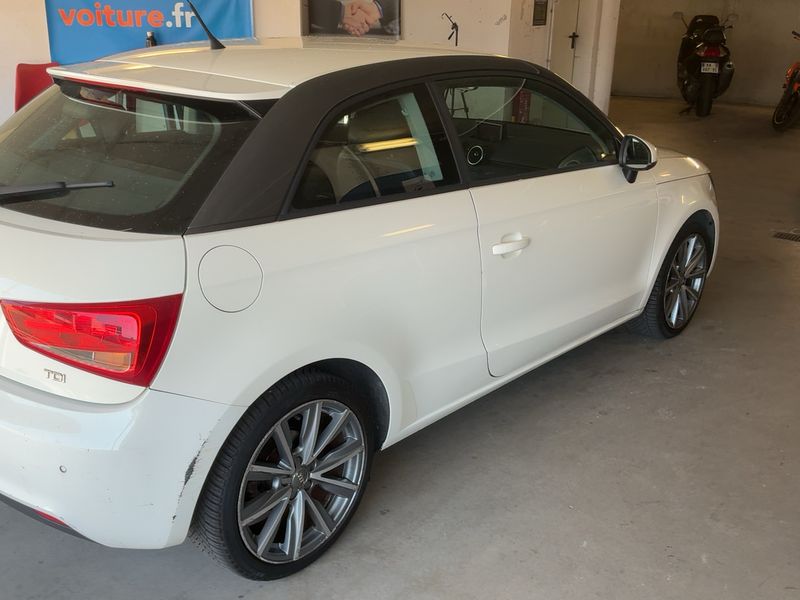 Audi A1 1.6 TDI Ambition Luxe — zdjęcie 6