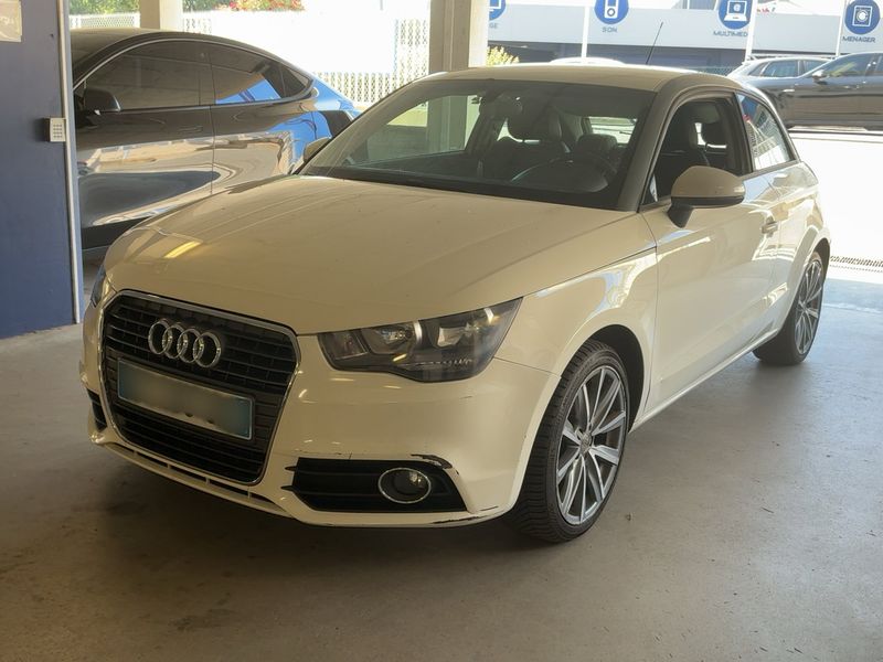 Audi A1 1.6 TDI Ambition Luxe