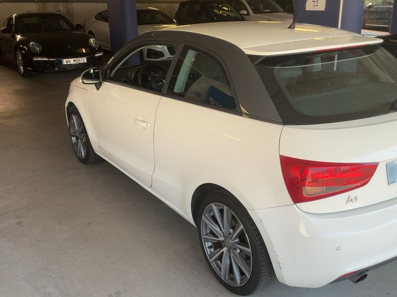 Audi A1 1.6 TDI Ambition Luxe — zdjęcie 3