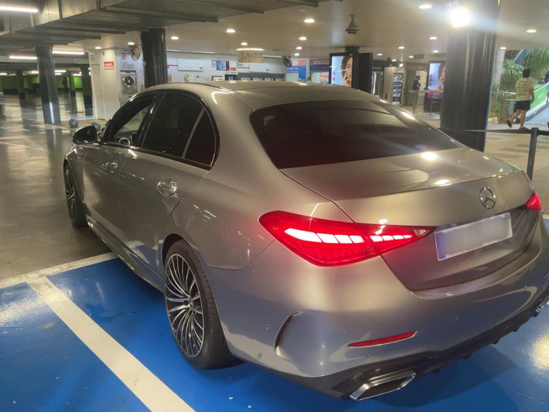 Mercedes-Benz C-Klasse C 220 d Mild-Hybrid AMG Line — zdjęcie 3