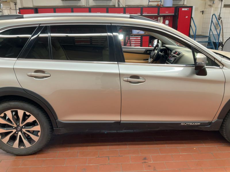 Subaru Outback 2.0 Diesel Comfort — zdjęcie 7