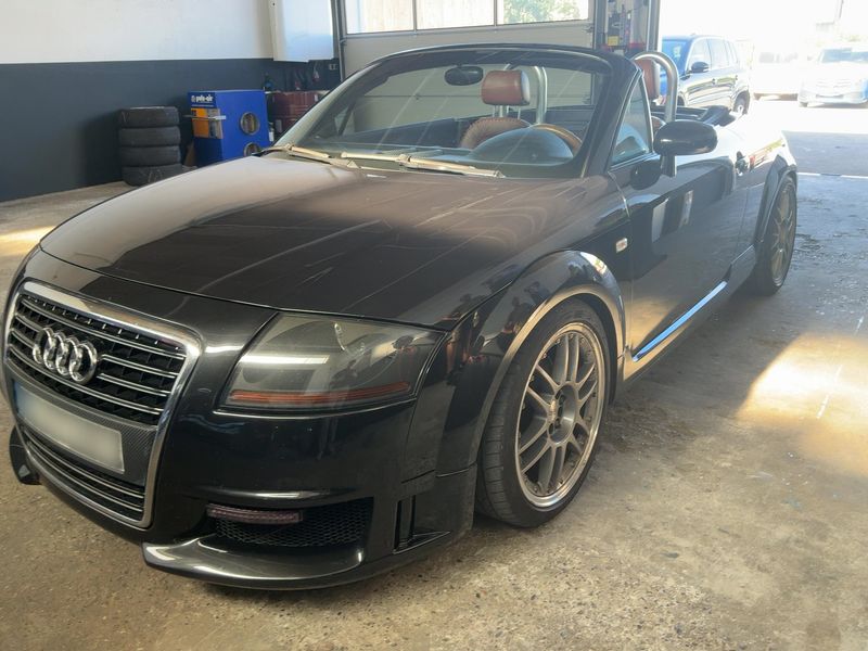 TT 1.8 Turbo quattro Roadster