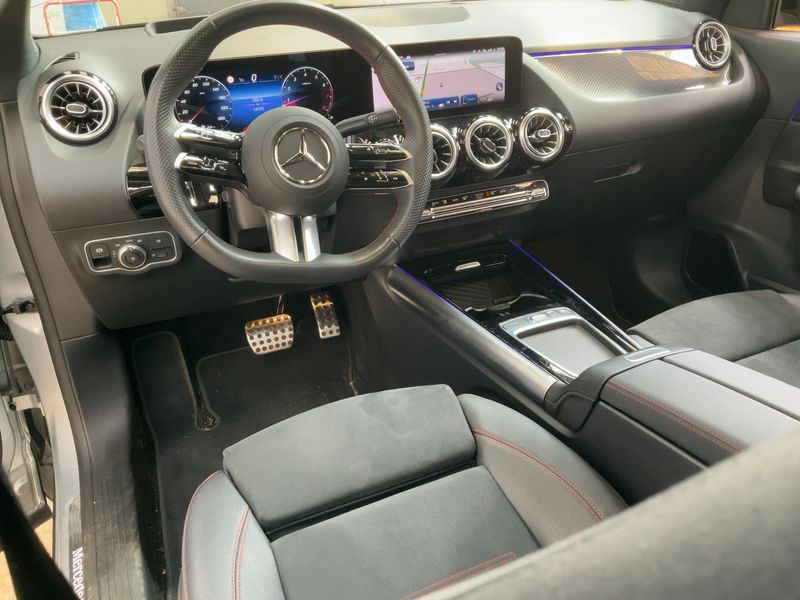 Mercedes-Benz GLA-Klasse GLA 250 Mild-Hybrid 4Matic AMG Line — zdjęcie 12