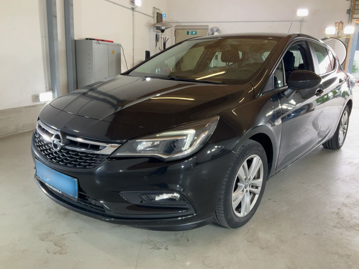 Opel Astra 2017 — photo 1