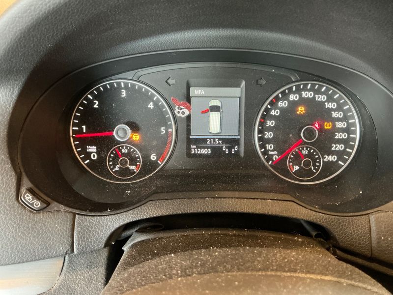 Volkswagen Sharan 2.0 TDI Highline BlueMotion Tech 2014 – снимка 30