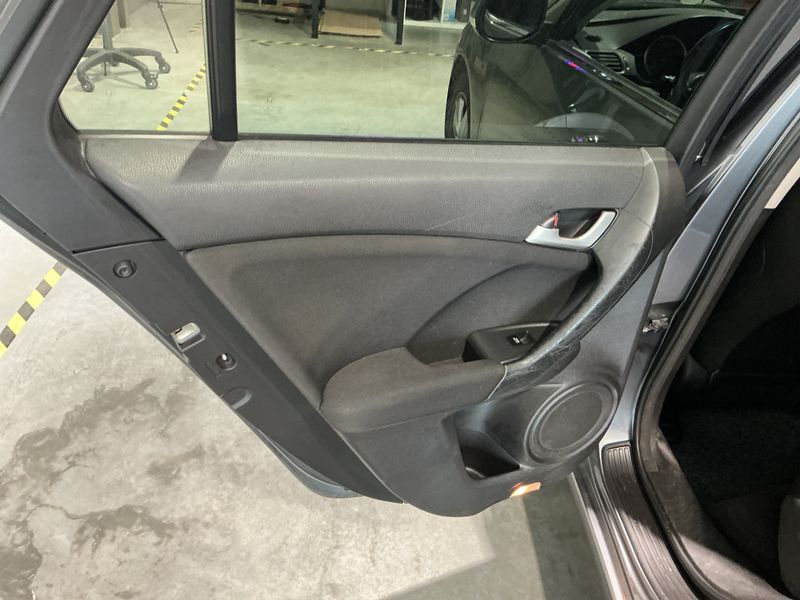 Honda Accord 2.2 DTEC Comfort 2012 – снимка 29