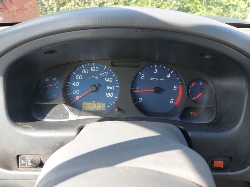 Nissan NP300 Pick-up 2.5 Turbodiesel Single Cab 4x4 — zdjęcie 12