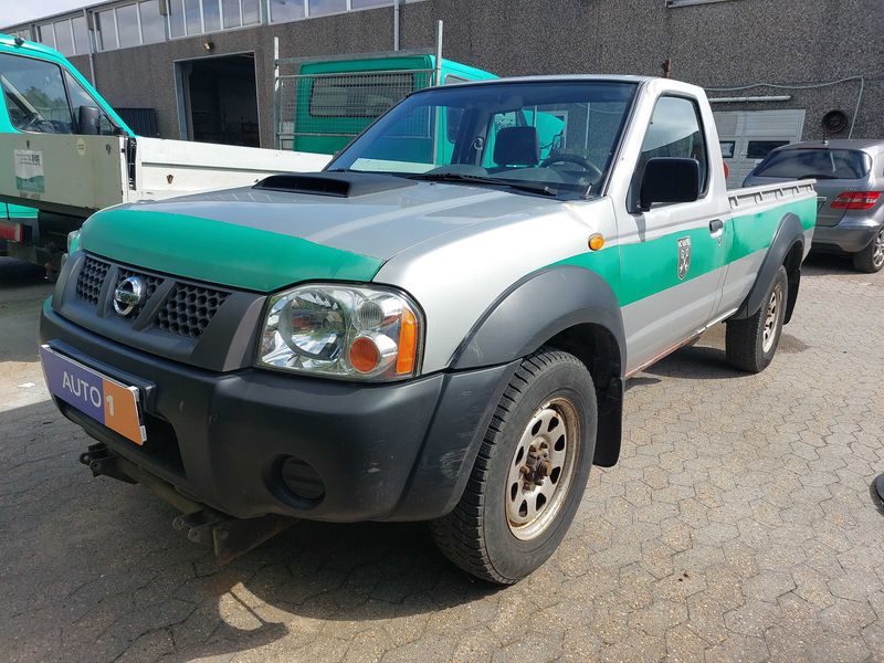 Nissan NP300 Pick-up 2.5 Turbodiesel Single Cab 4x4