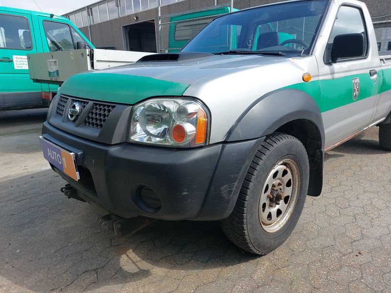 Nissan NP300 Pick-up 2.5 Turbodiesel Single Cab 4x4 — zdjęcie 2