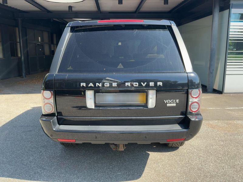 Land Rover Range Rover 4.4 TD V8 Vogue — zdjęcie 10
