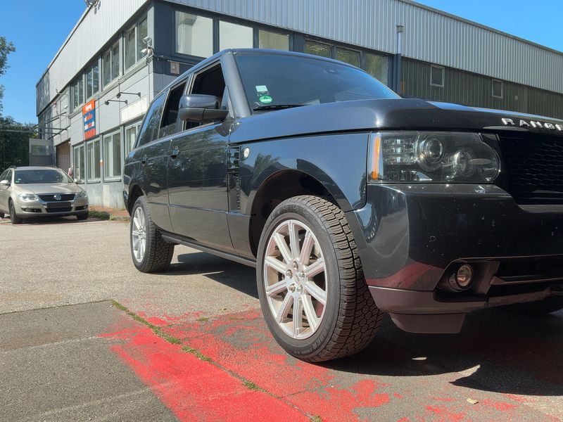 Land Rover Range Rover 4.4 TD V8 Vogue — zdjęcie 8