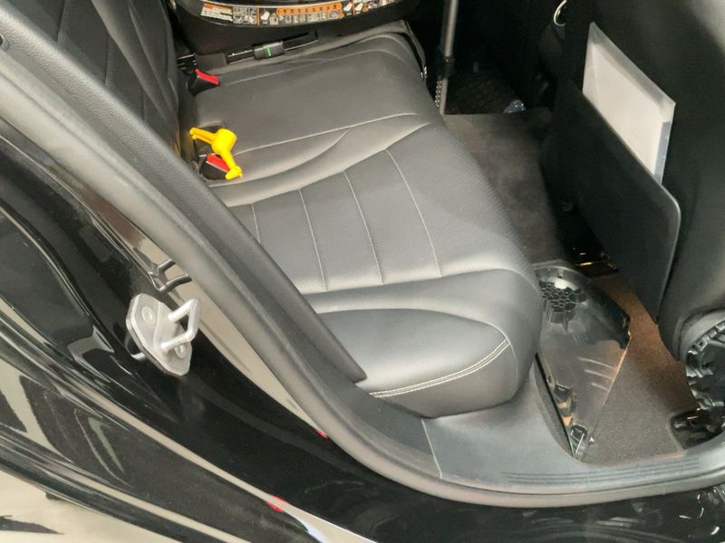Mercedes-Benz C-Klasse C 180 d T BlueTEC AMG Line — zdjęcie 14