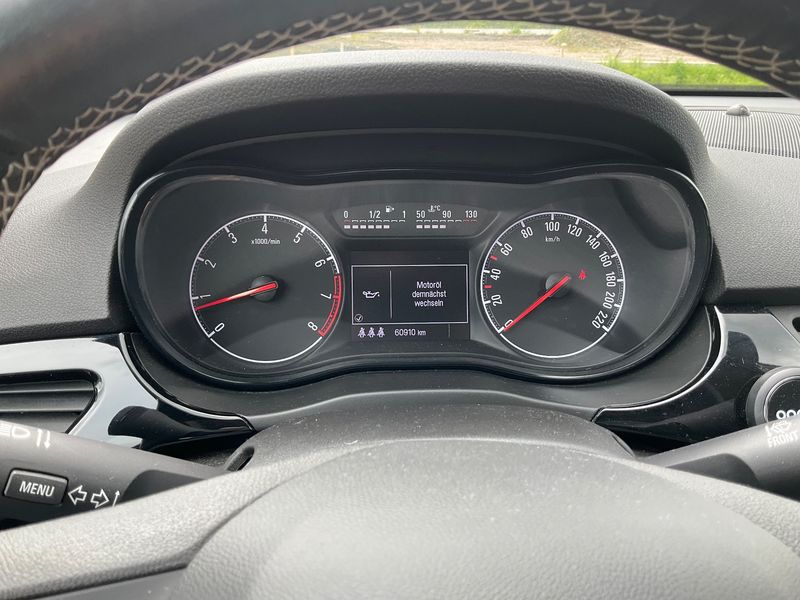 Opel Corsa 1.4 Turbo Active ecoFlex — zdjęcie 13